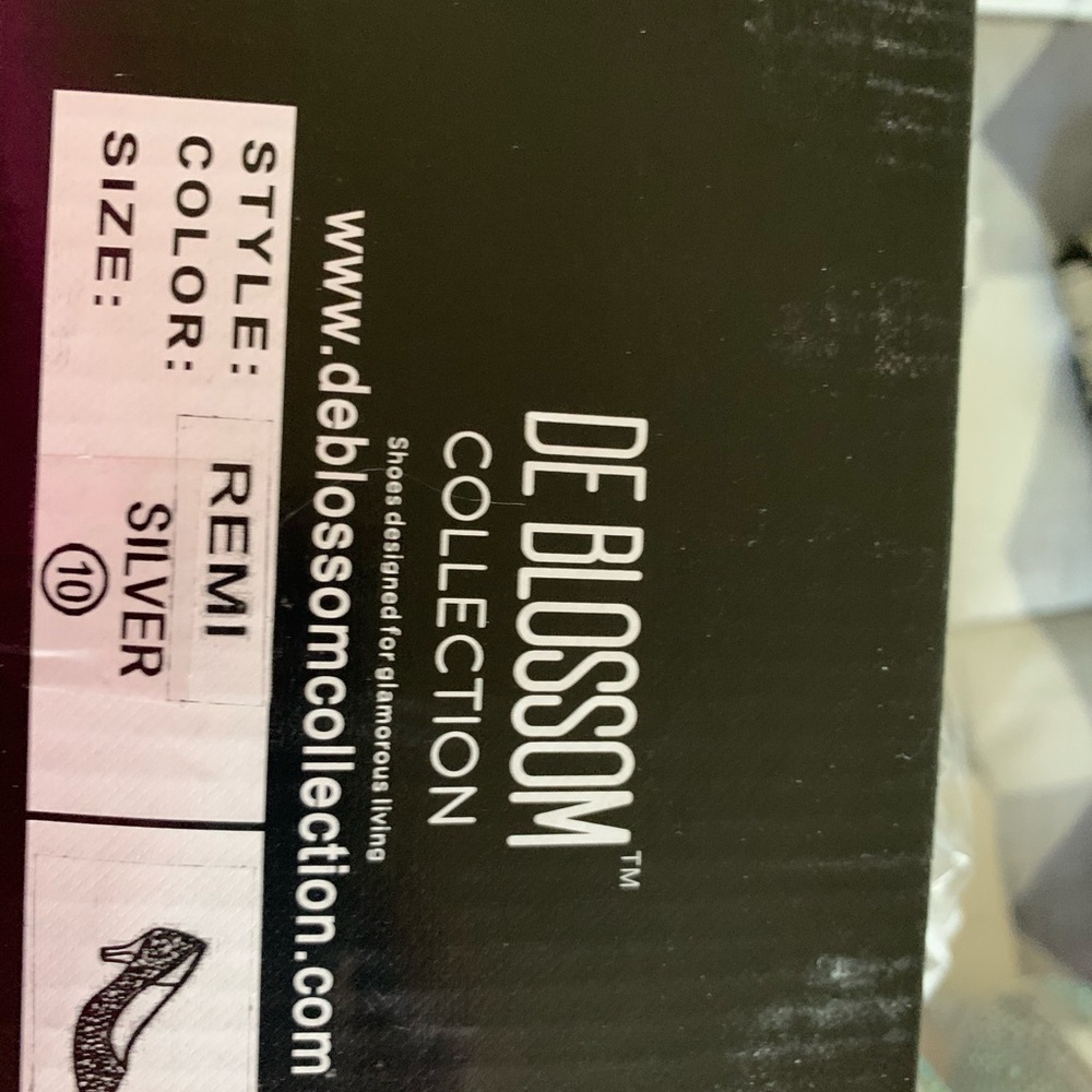 Dress Shoes - Picture 5 of 5